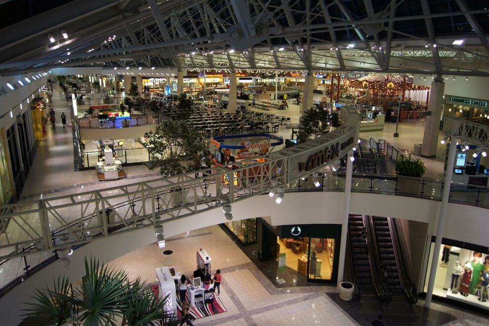 Most Awesome Shopping Mall Around The World