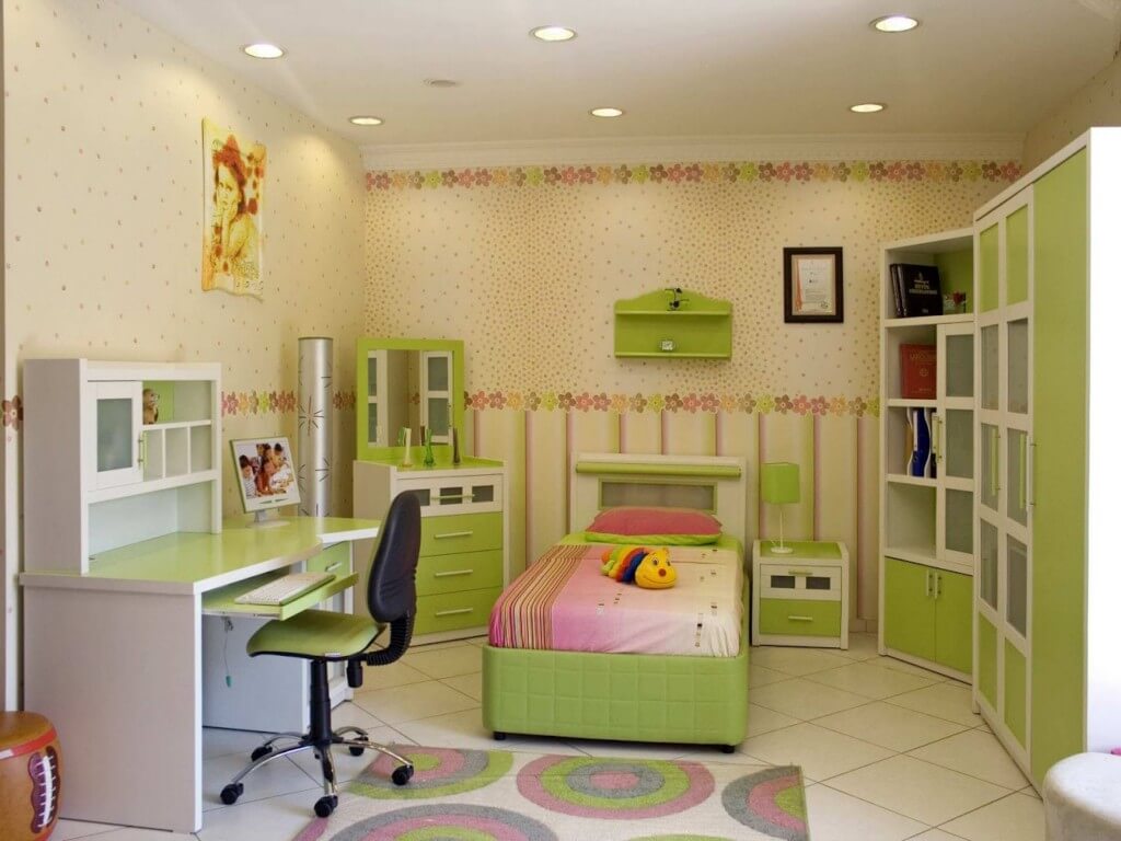 traditional kids room