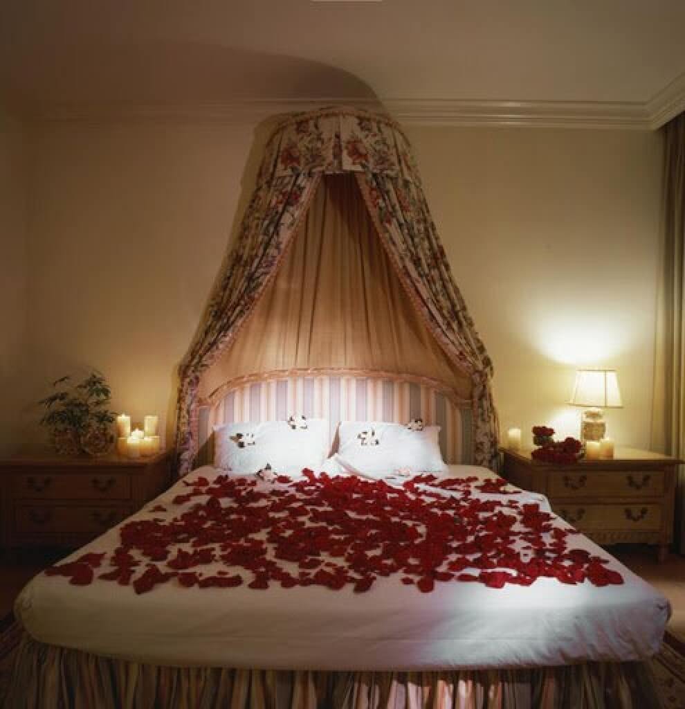 Valentine Bedroom Decoration Ideas