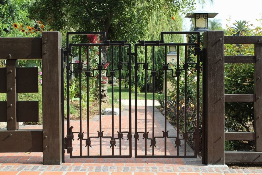 Simple Iron Gate