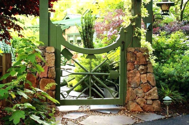 Mini Gate Design for Garden