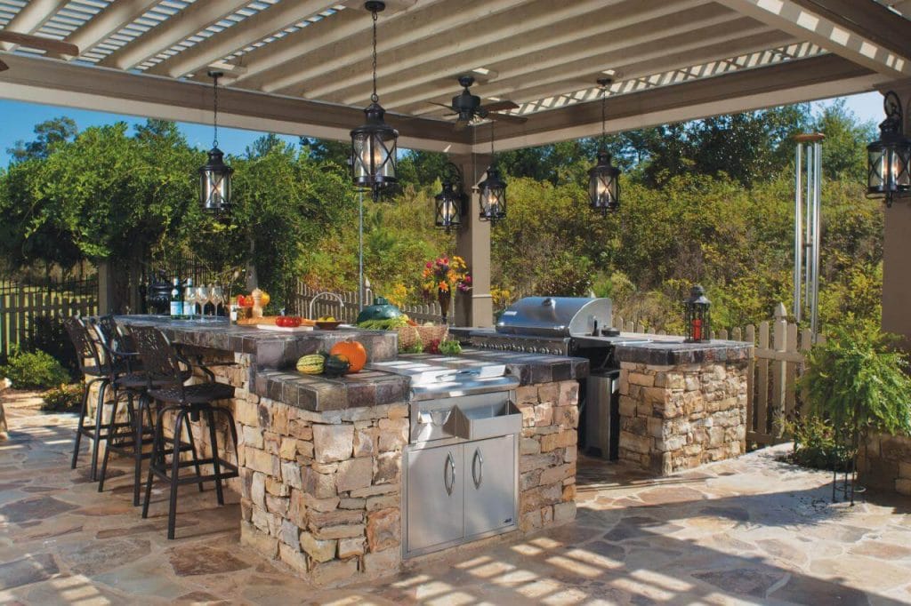  Grilling Station at The Back of Your House Outdoor Kitchen Ideas