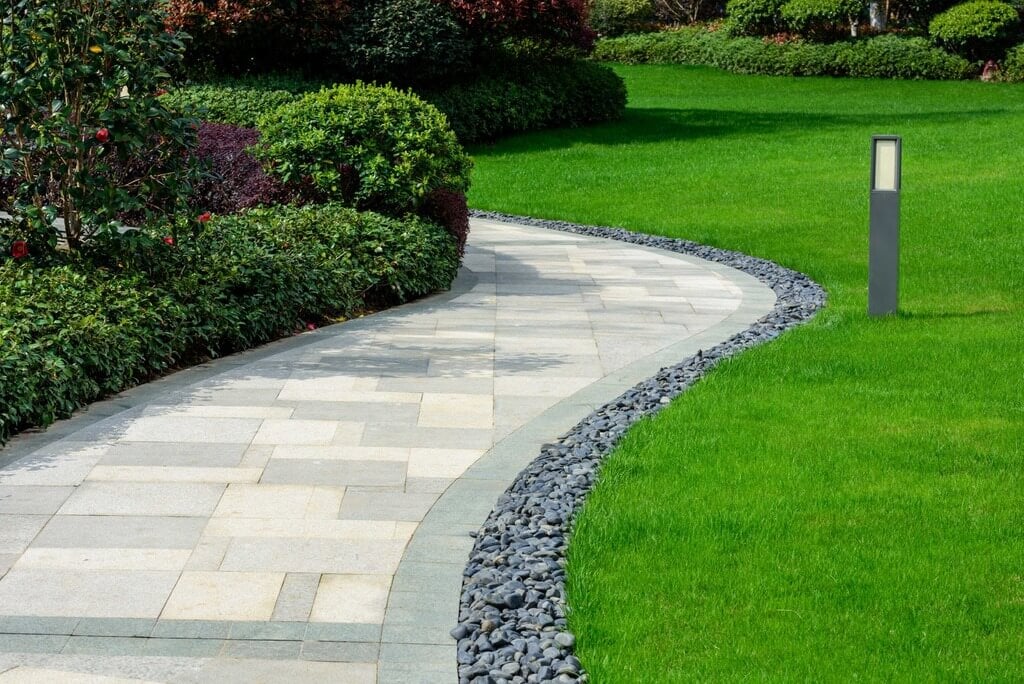  Gray Gravel Border