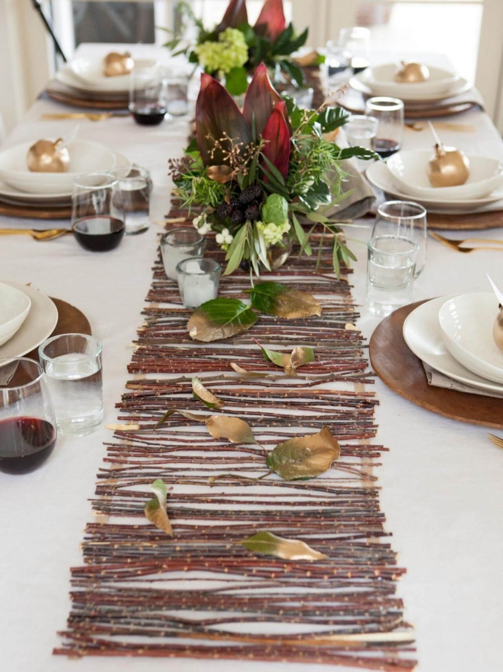 Table Runners for thanksgiving dinner decoration ideas