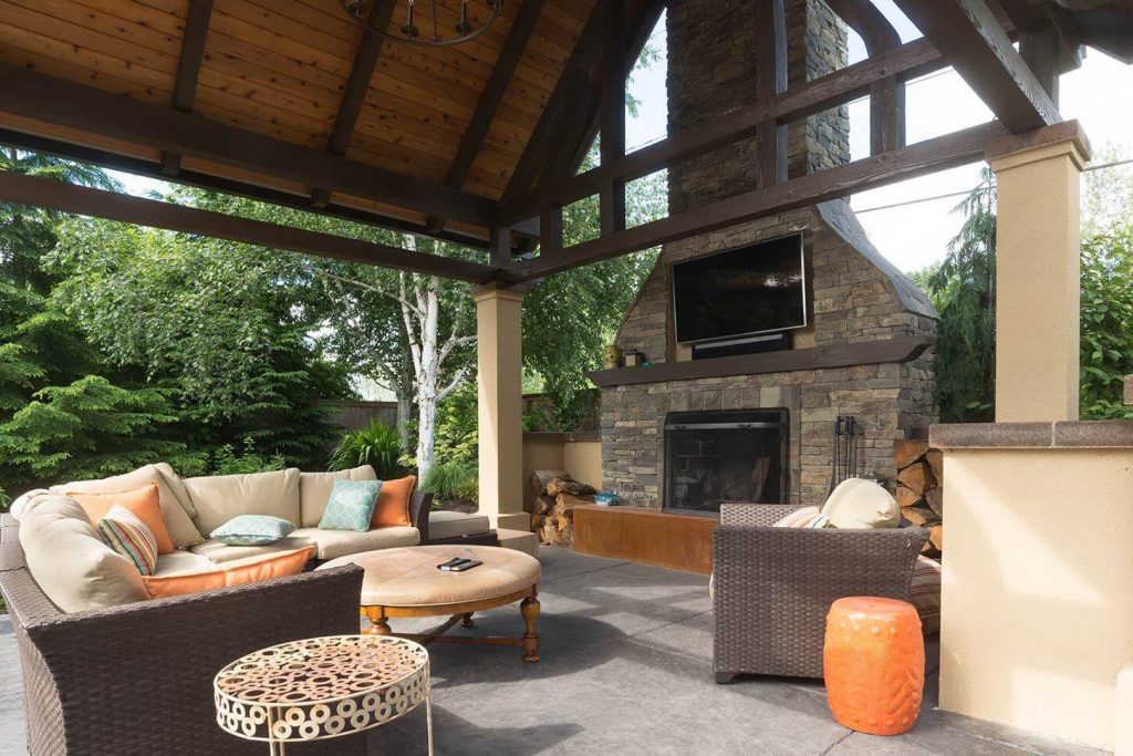 Outdoor Entertainment Area