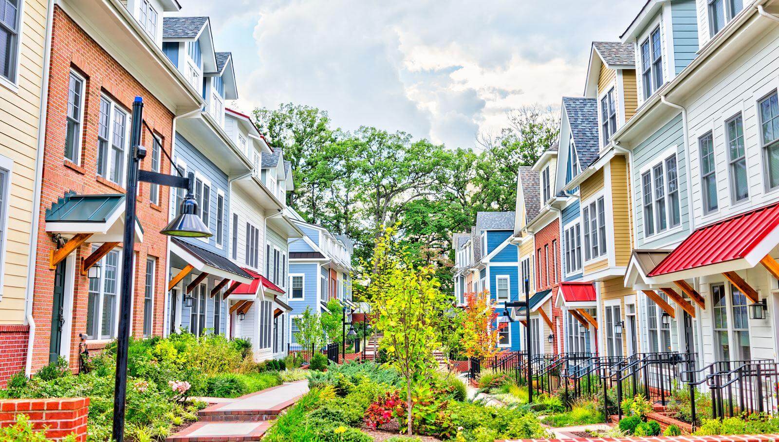 A row of houses in a residential neighborhood
