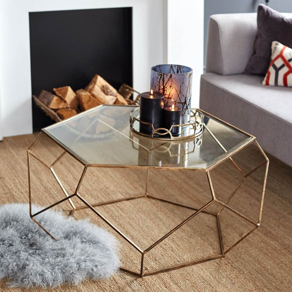 Geometrically Shaped Table