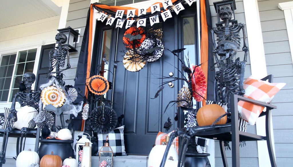 Front Porch Halloween black decor idea
