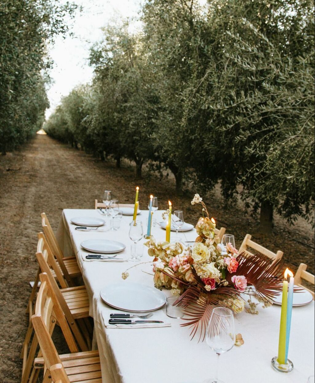 halloween table decoration by Keep It Light