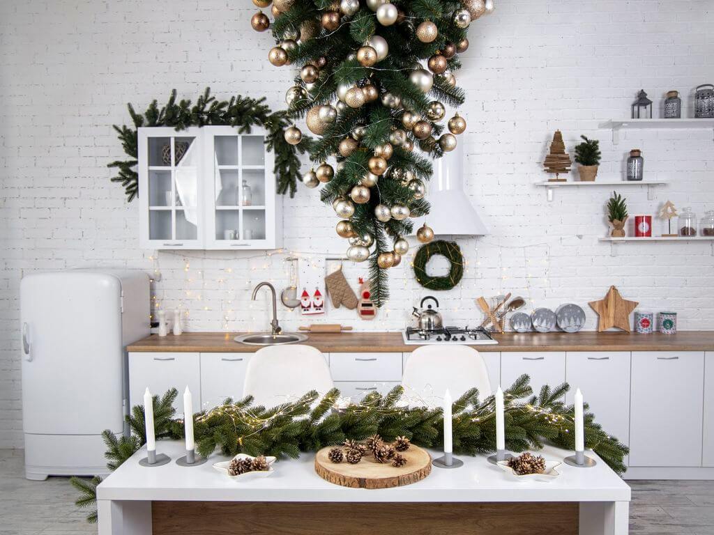 upside down christmas tree