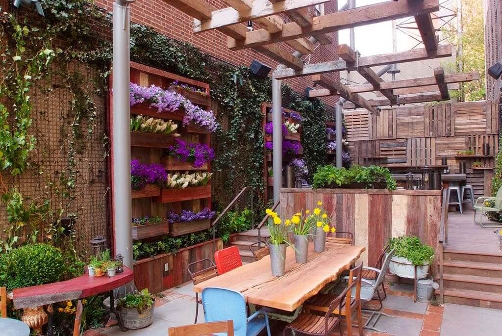  Make Vertical Garden at Outdoor Space