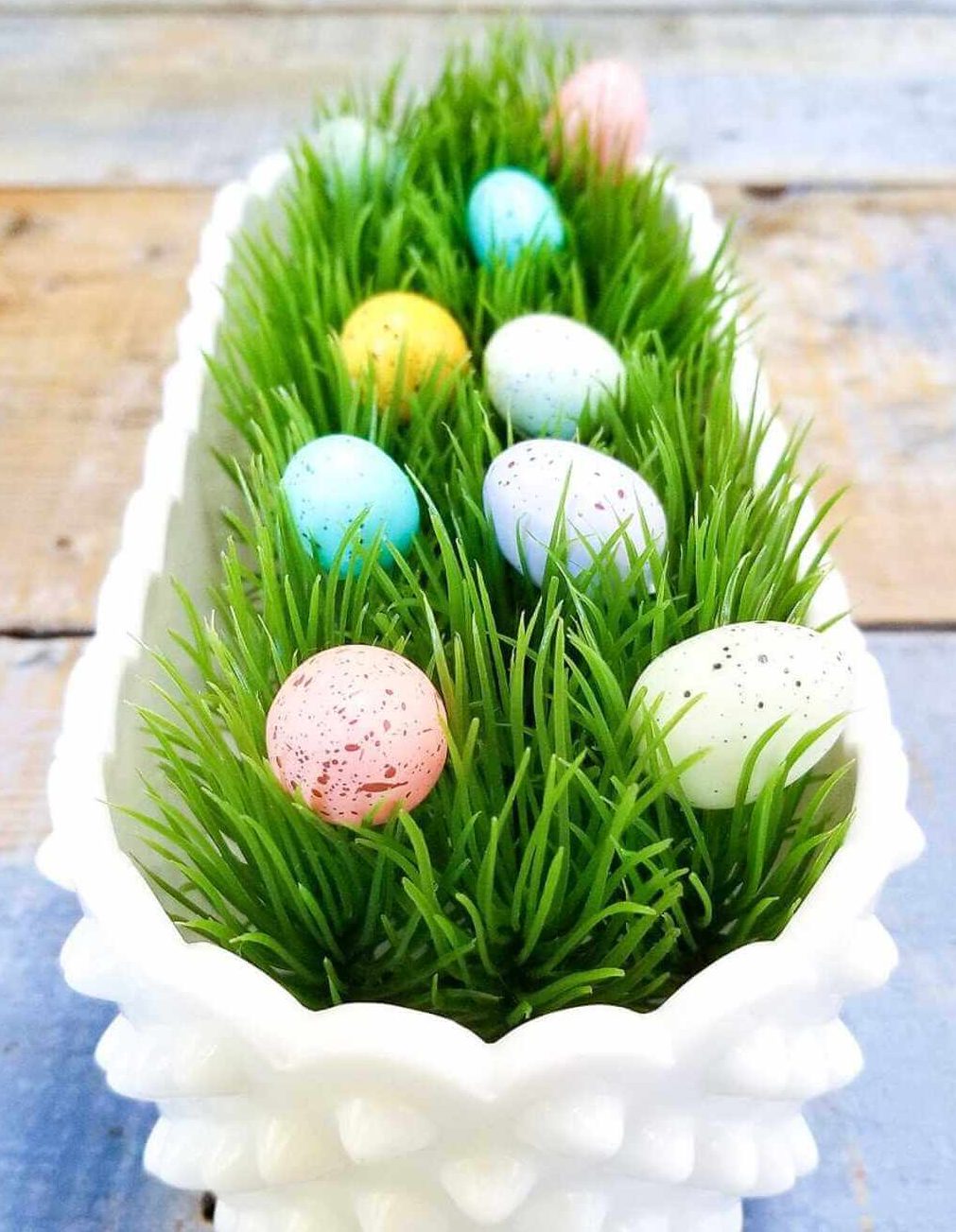 Easy Egg Flower Box outdoor easter decorations