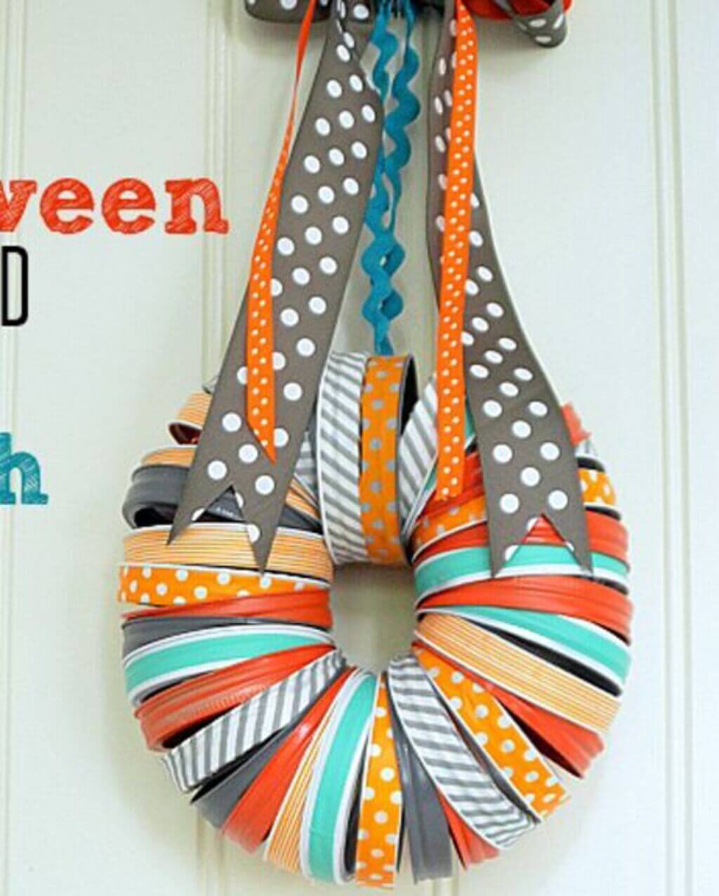 Mason Jar Lid DIY Halloween Wreath 