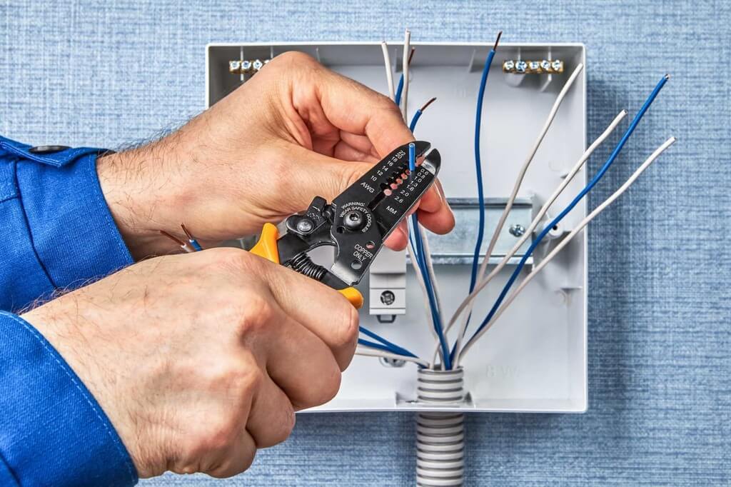 Home Electrical Wiring Essential Electrical Tools 