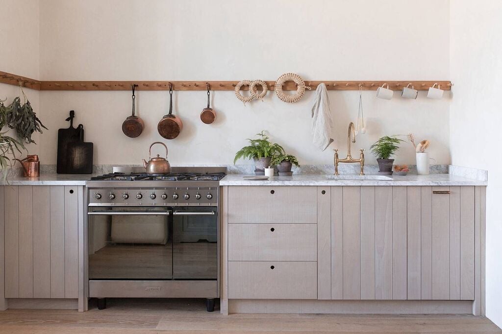 Wonderful Wood: Evergreen Kitchen Interior Design Trends
