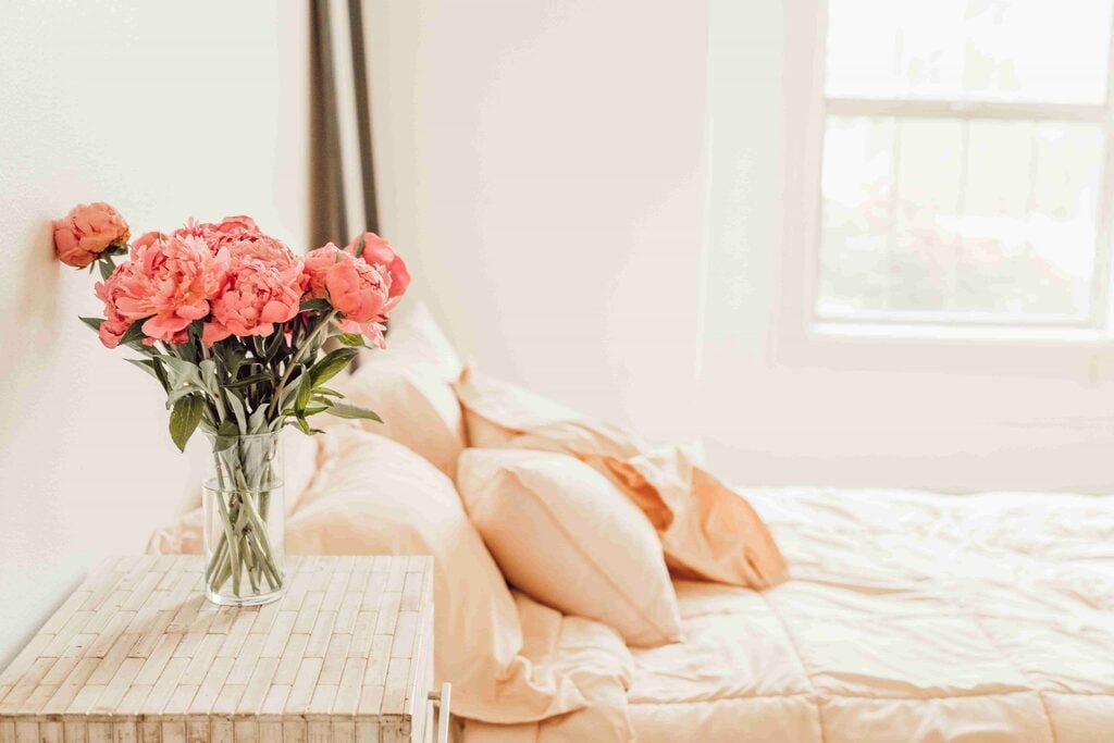 Make Your Bedroom Look Luxurious