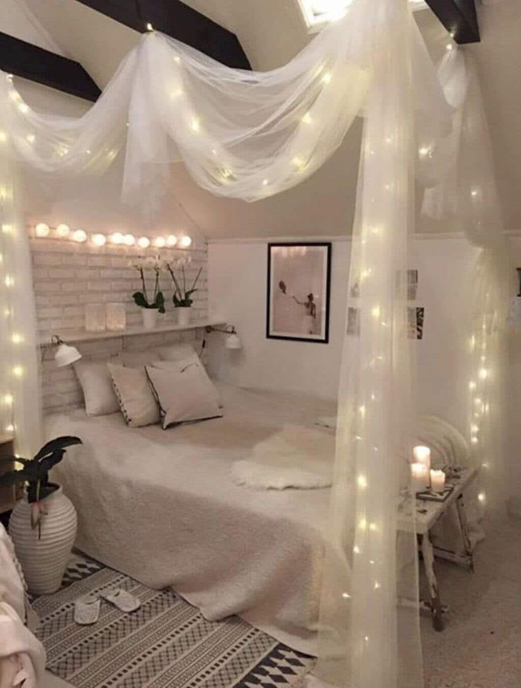 Intimate Lighting: Aesthetic Room Decor