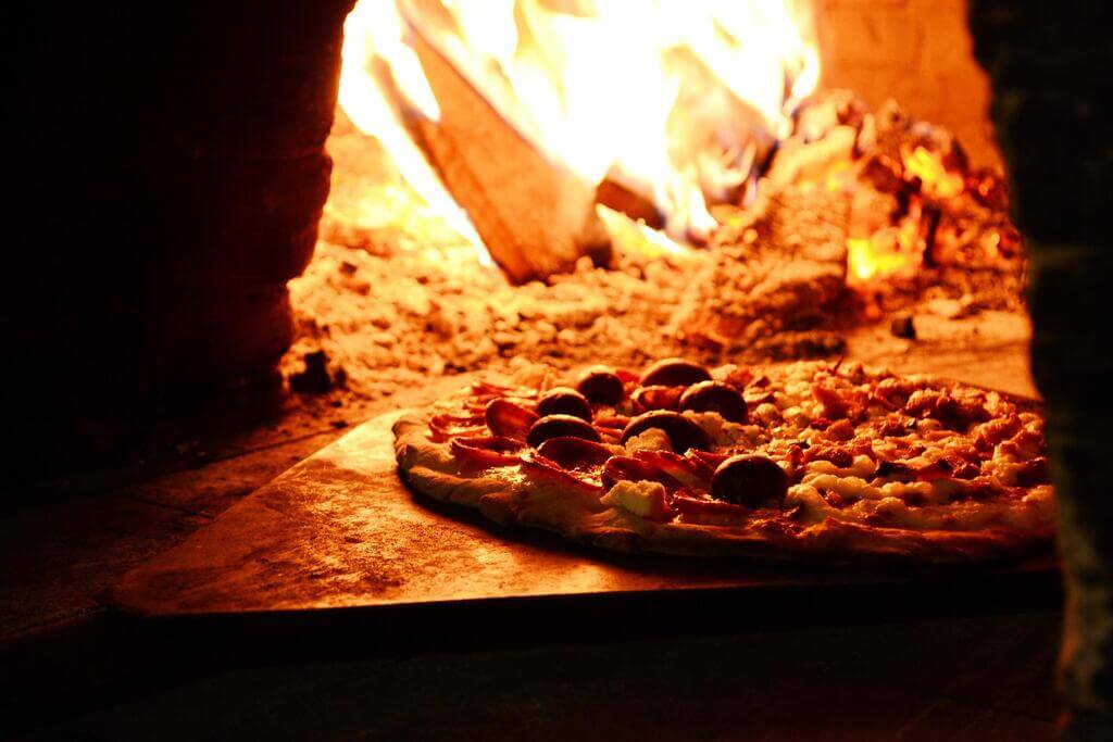 Benefits of Outdoor Pizza Ovens