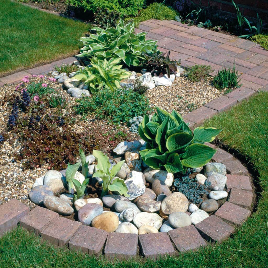 lawn edging ideas with garden