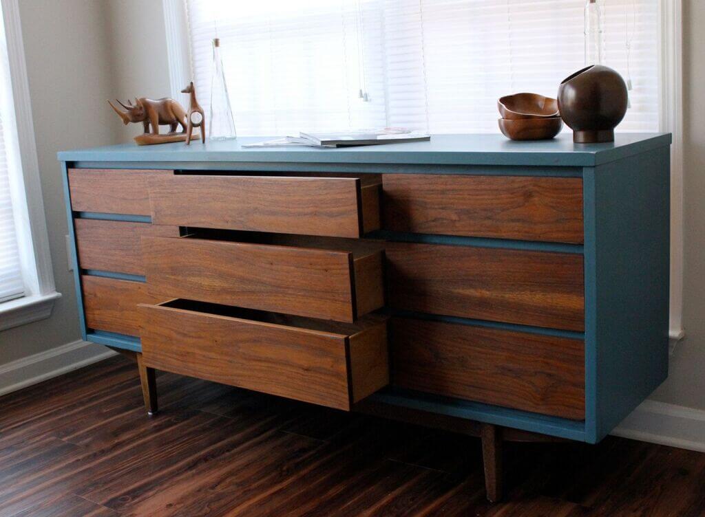 mcm dresser