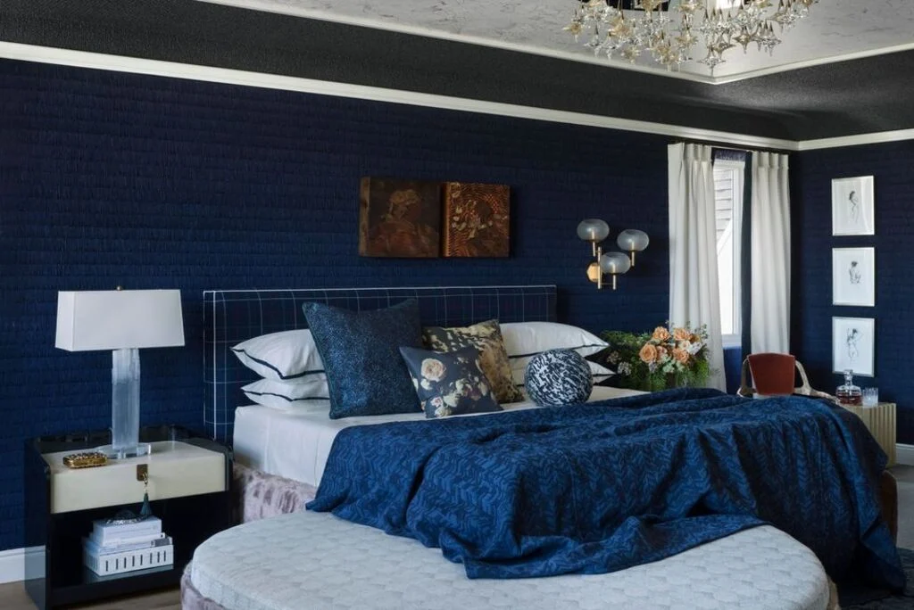 Blue and Black Two Color Combination for Bedroom Walls