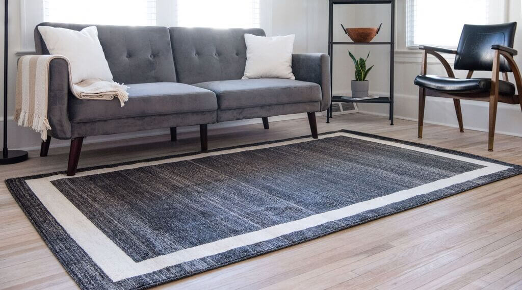 Roll Out Comfortable Rugs in Living Room