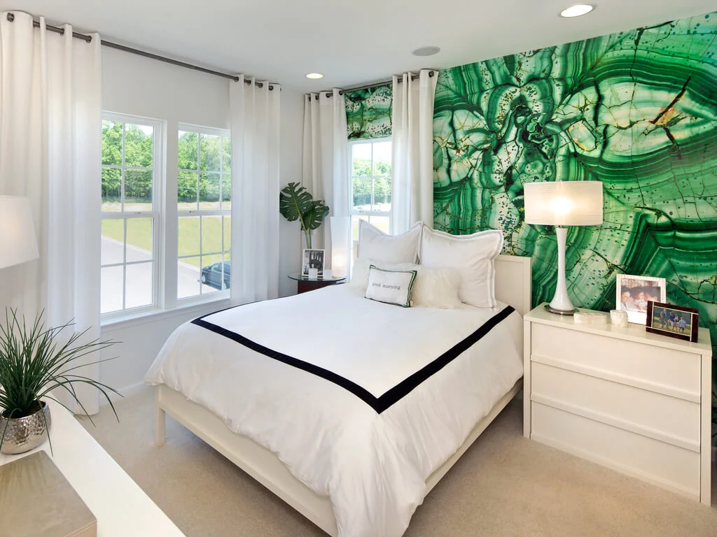 Emerald and White Colour bedroom wall colour combination