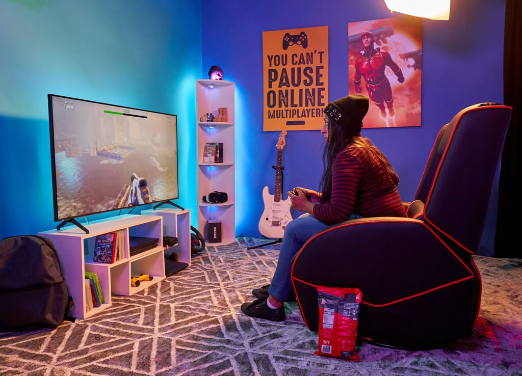 Lounge Chairs gaming room