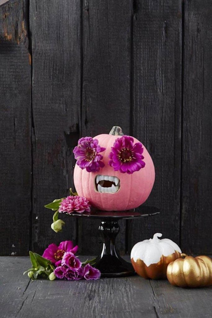 Creepy Flower pumpkin carving