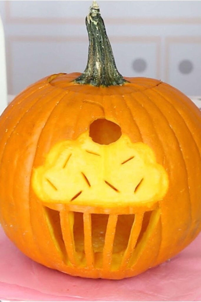 Cute Little Cupcake pumpkin carving