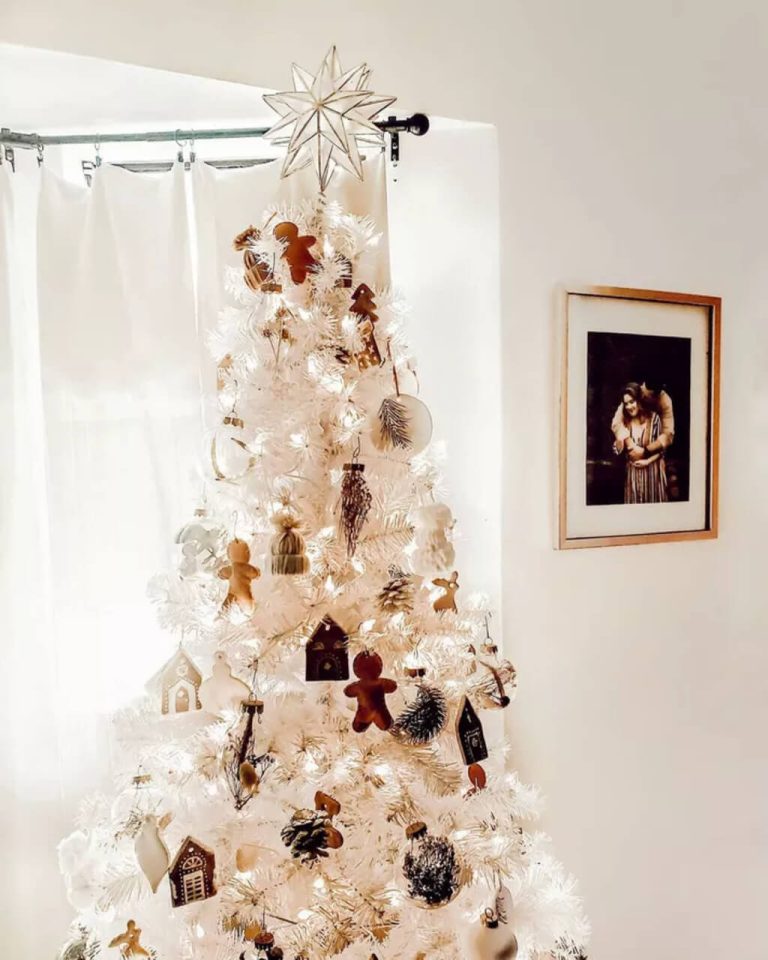 30+ Best White Christmas Tree Ideas for a Stunning Display 2024 Architectures Ideas