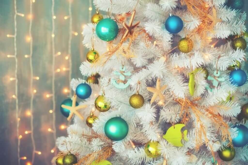 Sea-Themed White Christmas Tree Decorations