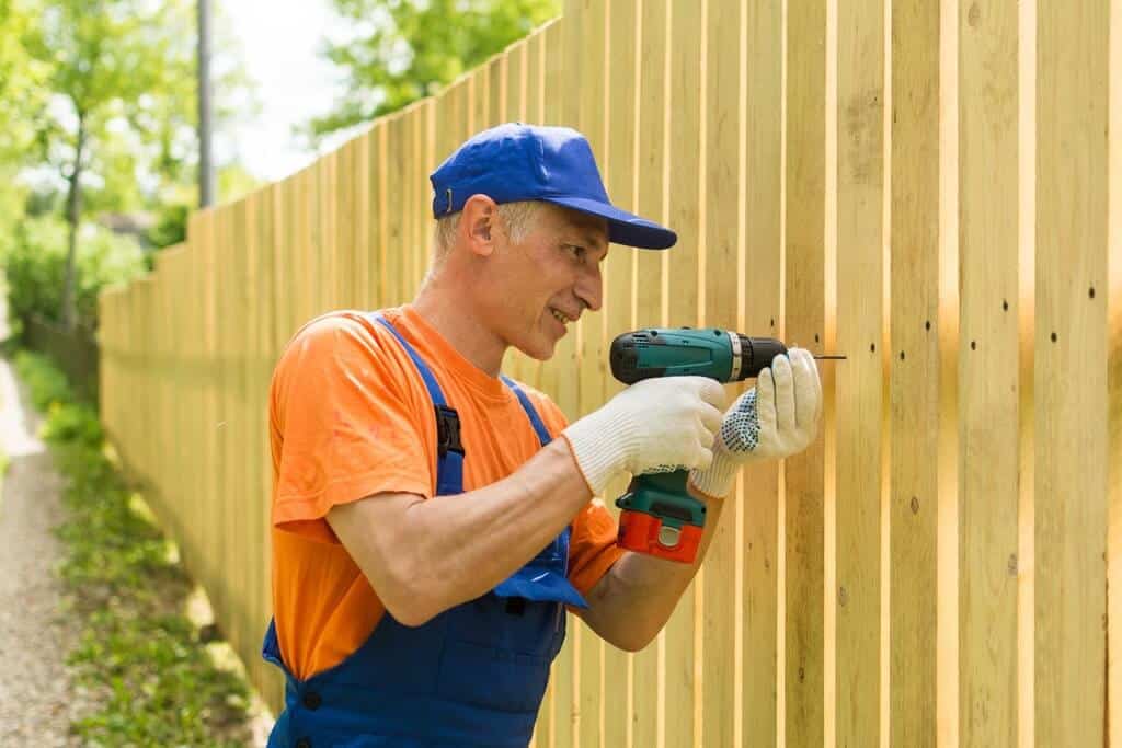 Negotiate the Rates before hire a qualified fence installer