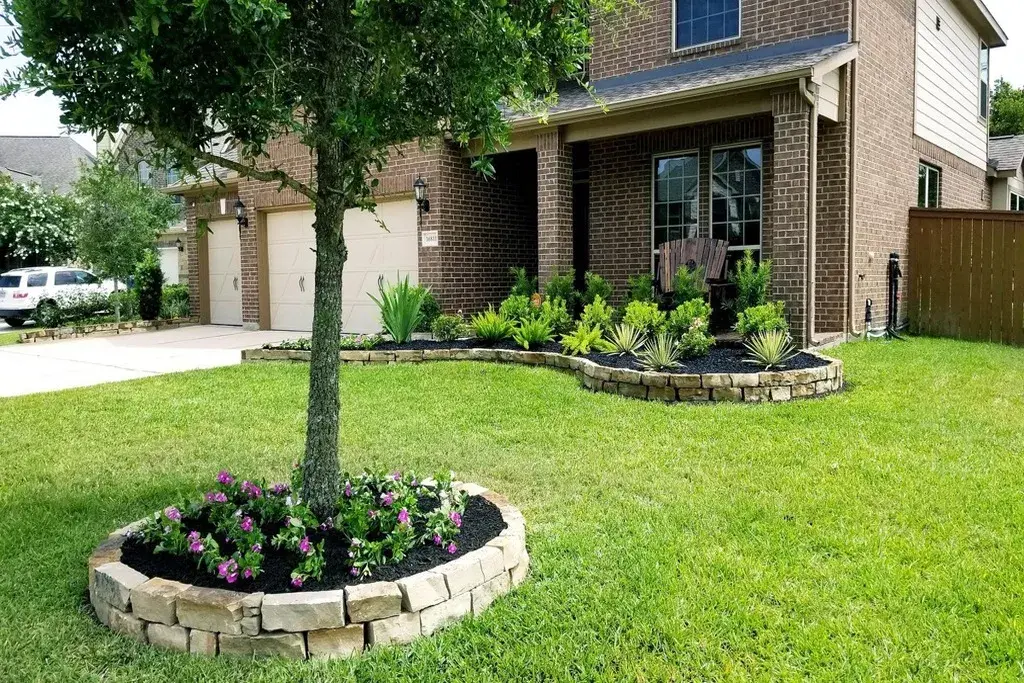 Storage to Improve A Property’s Curb Appeal 