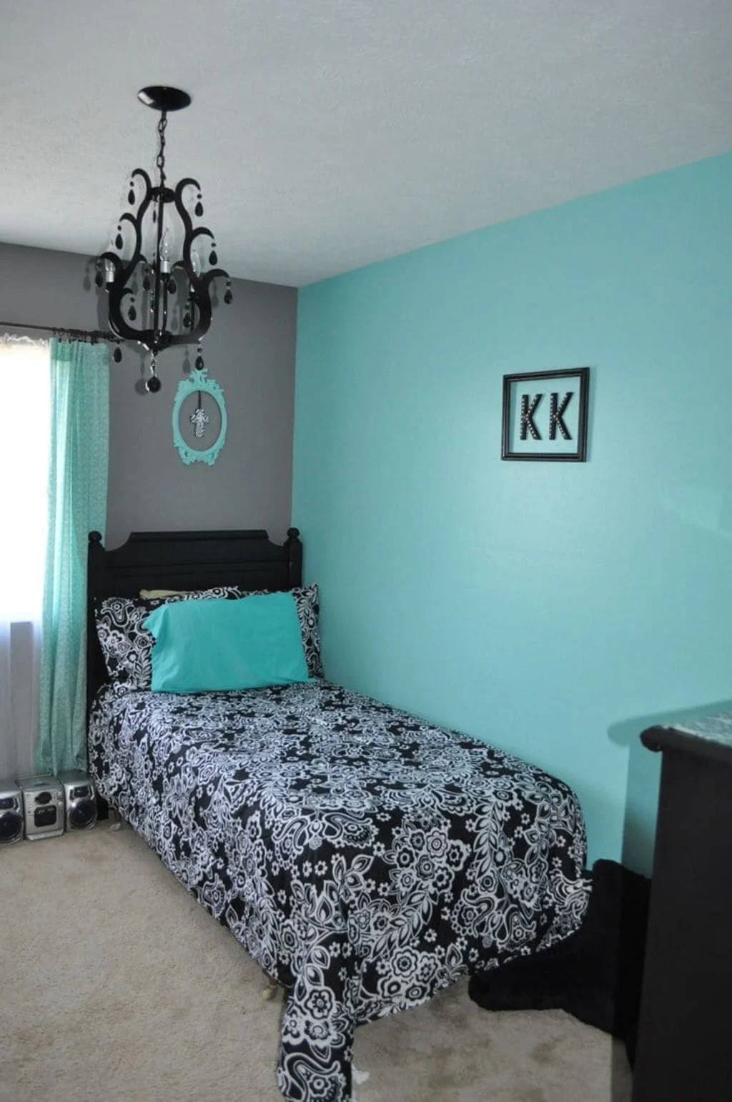  Mint Blue and Grey two colour combination for bedroom walls