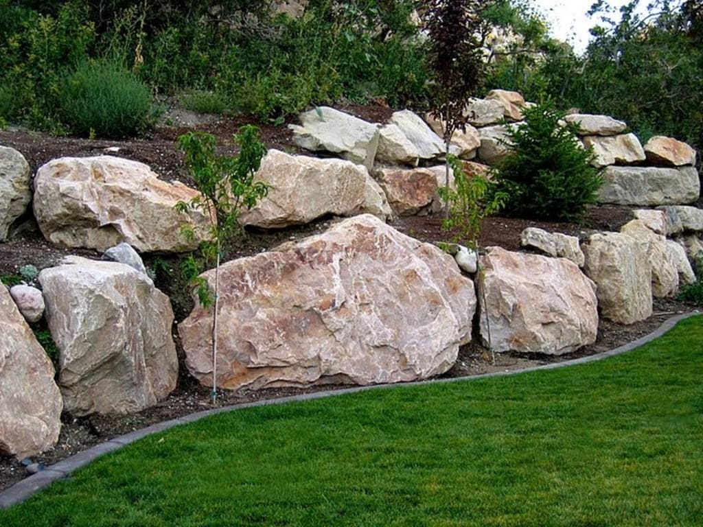 Natural Stone Retaining Wall Idea