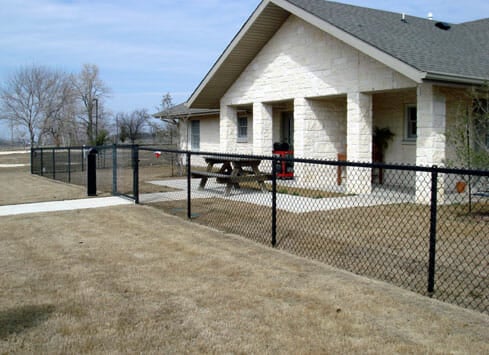 chain linked fence