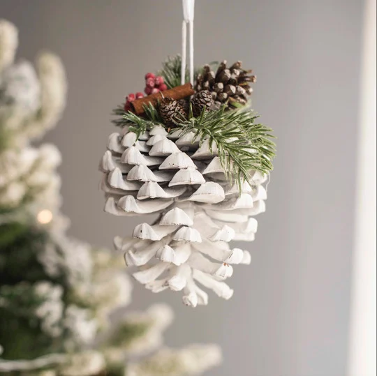 Go All Natural with Pine Cone Décor