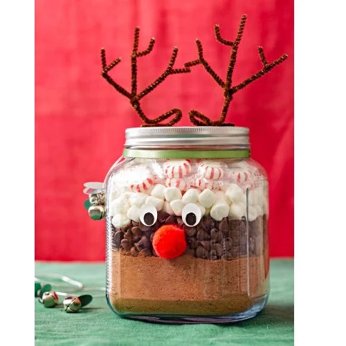 Hot cocoa mix in a jar