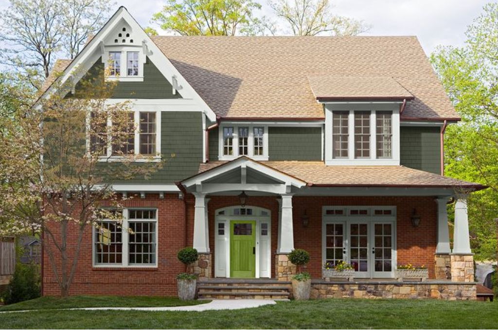 Forest Green Vinyl Siding color