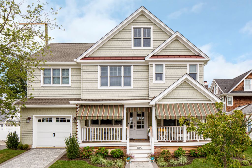 Beige Vinyl Siding